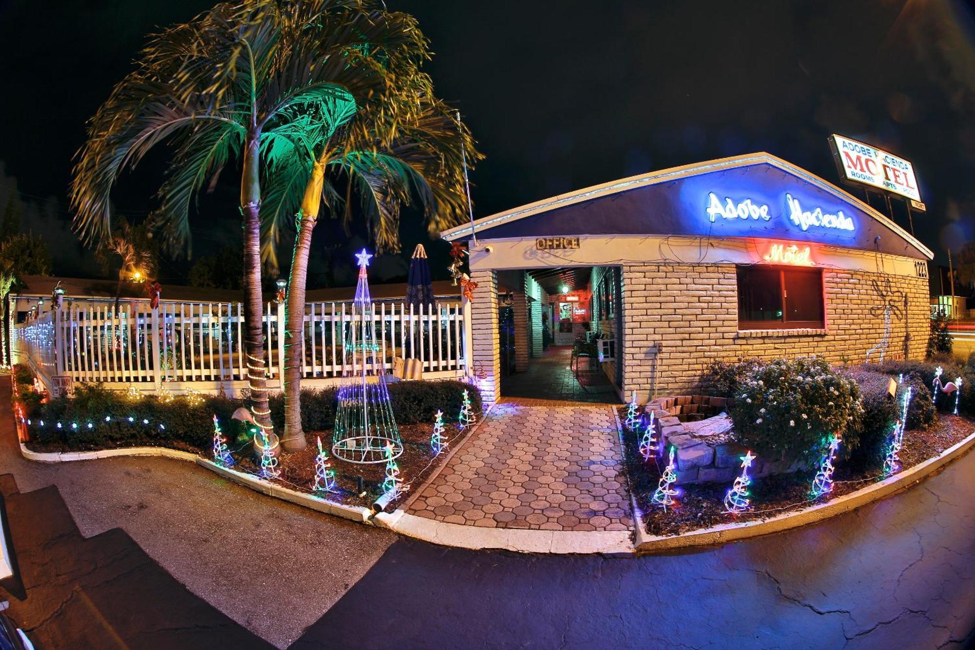 Adobe Hacienda Motel Hollywood Eksteriør billede