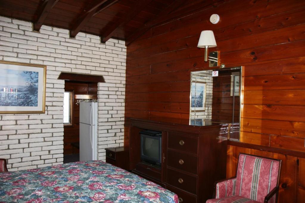 Adobe Hacienda Motel Hollywood Eksteriør billede
